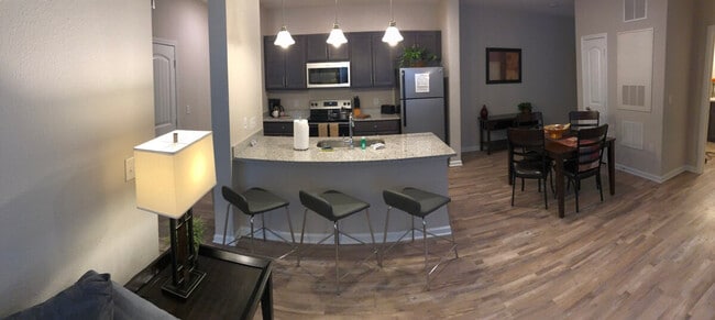 Photo - 1408 Broadcloth St Unidad ID1359749P