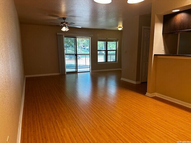 Photo - 4111 Medical Dr