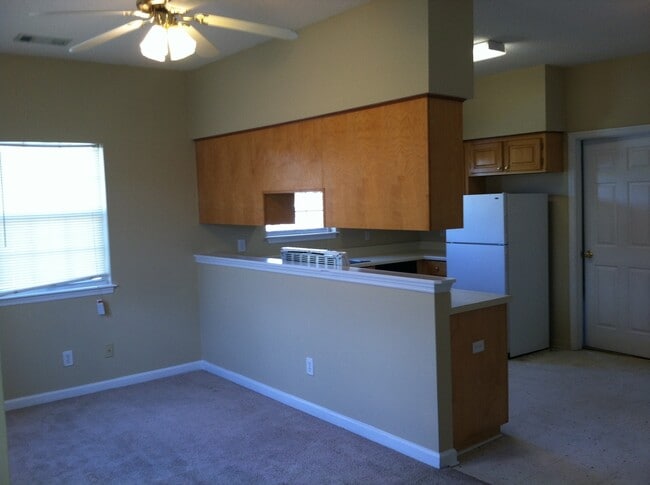 Photo - 3bed/2bath duplex in Twin City for August!