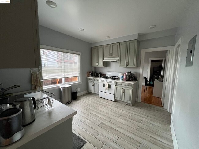 Photo - 1534 Milvia St Unidad A