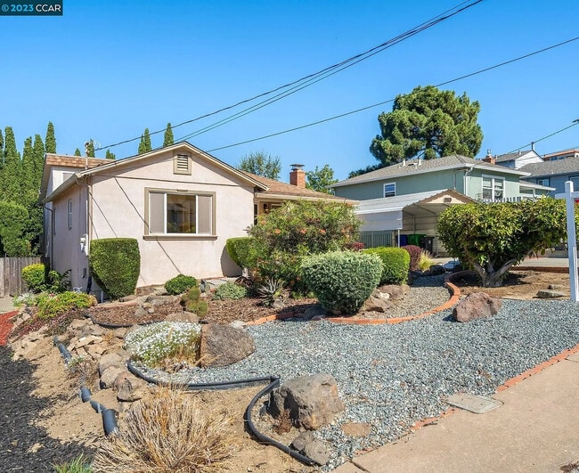 Building Photo - 3160 D St