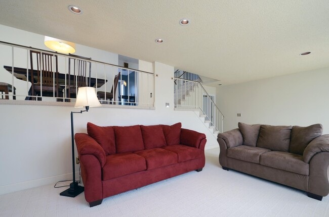 Photo - Wonderful 3 Bed 2 Bath Townhome in Little Canada