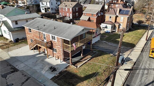 Photo - 927 Vance Ave