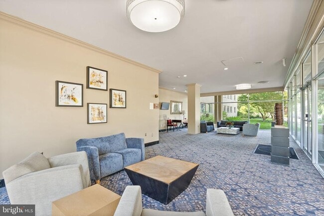 Photo - 6621 Wakefield Dr Unit 913