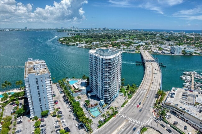 Building Photo - 1881 79th Street Cswy Unit 404