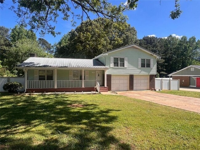 Photo - 2768 Majestic Cir