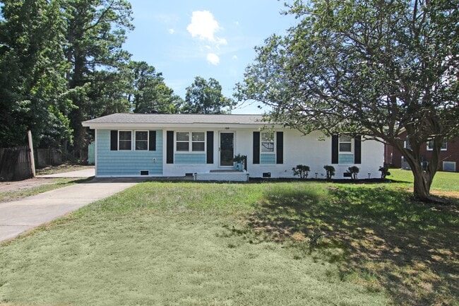 Photo - 204 Station Rd House