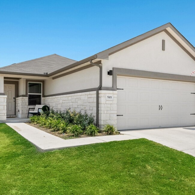 Tricon Saddle Creek