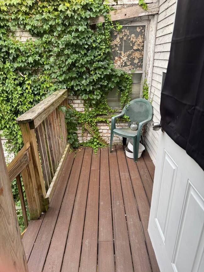 619 Union St Unit 4