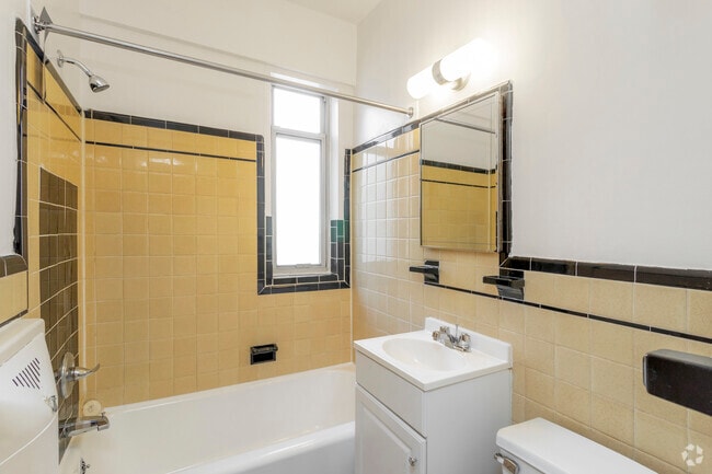 Studio - 364 SF - The Baystate