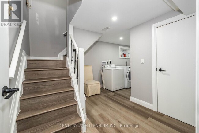Photo - 67 Coxworth Crescent