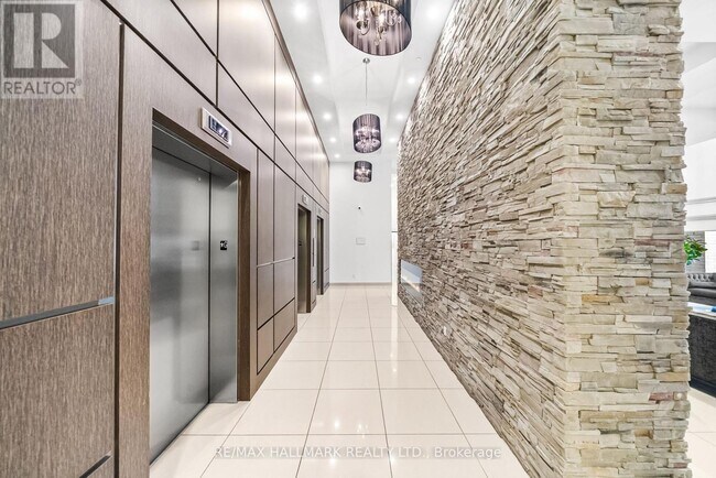 Photo - 2756 Old Leslie St Unité 602