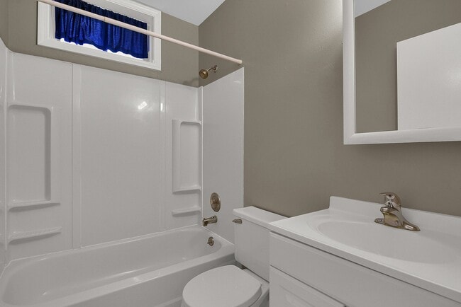 Photo - 3125 Maury Ave Unidad 1S-571