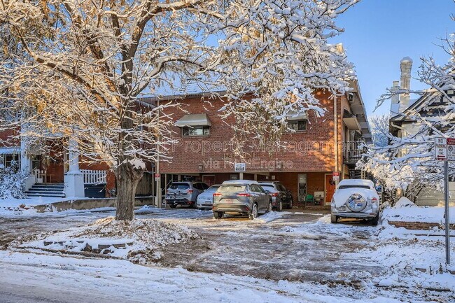 Building Photo - 1243 Vine St Unit 10