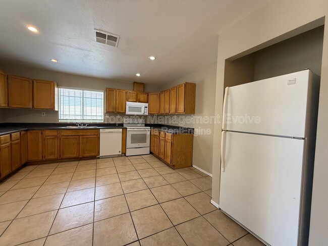 Photo - 2950 E Mobile Ln