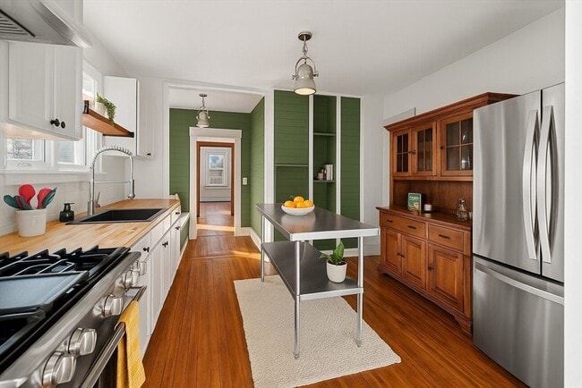 Building Photo - 23 Brayton Rd