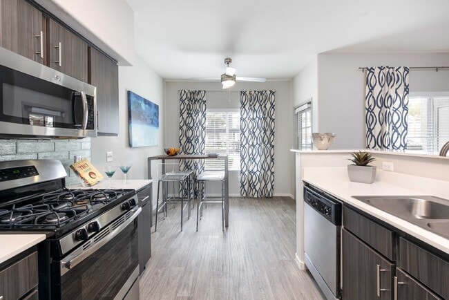 Ventana Canyon Apartments