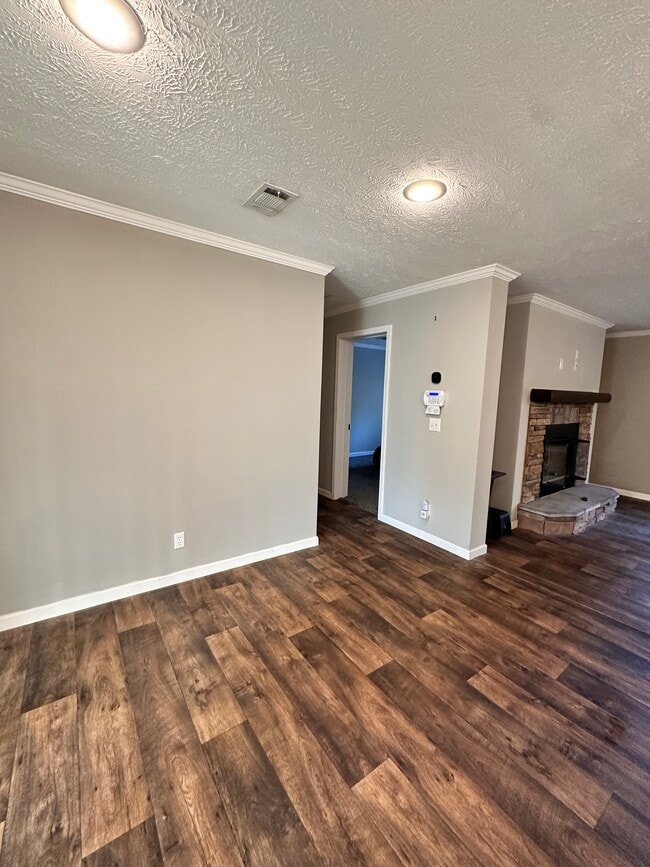 Photo - 253 Old Mobile Hwy