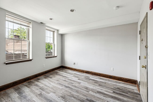 Photo - 5100 WALNUT STREET LLC