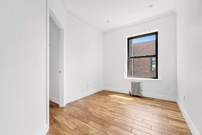 Photo - 102 Christopher Street Unit 2A