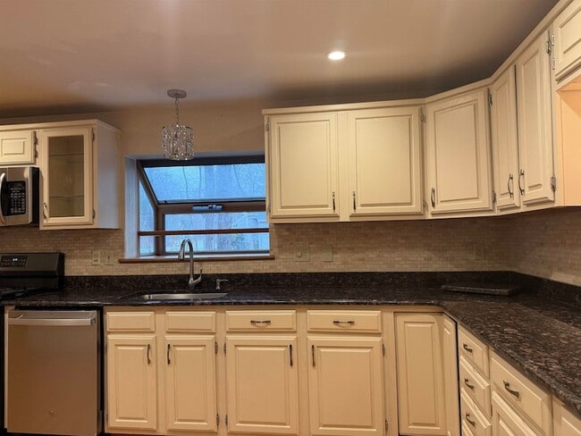 Photo - 17 Bayberry Dr