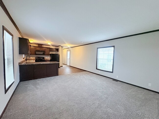 Photo - 10694 State Rte 762