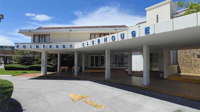 Photo - 3030 Marcos Dr Unidad T409