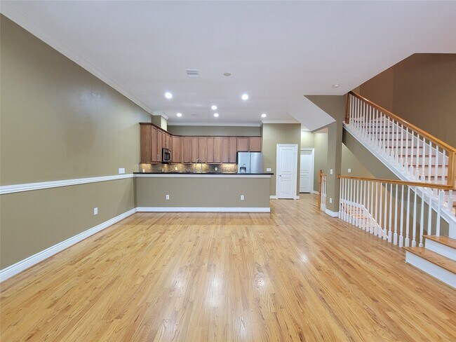Photo - 1115 St Charles St