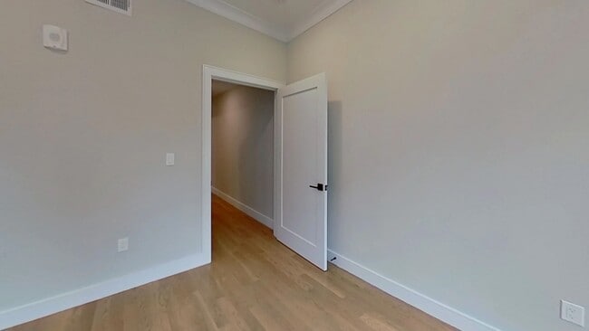 Photo - 104 Warren St Unit #1