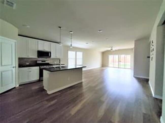 Photo - 3 Bedroom with Flex Space Available NOW!