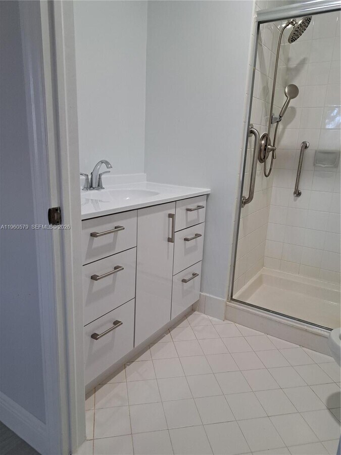 Photo - 2250 NW 78th Ave Unidad 201