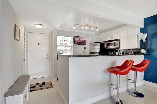 Photo - 201 N Ocean Blvd Unit 307