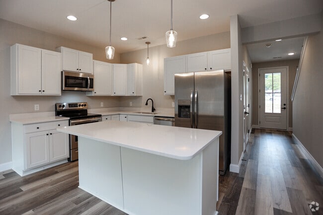 3 BR, 2.5 BA - 1,516SF