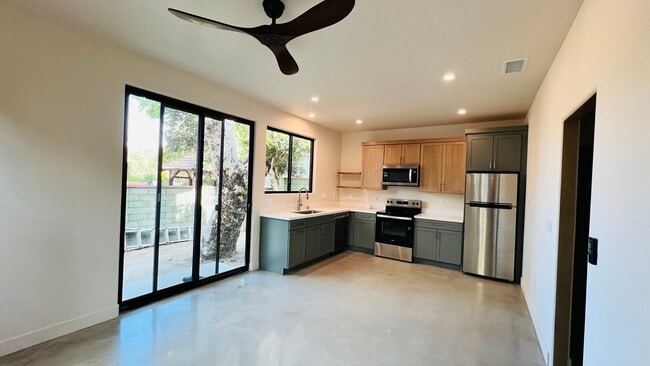 Photo - 1203 S Chavez St