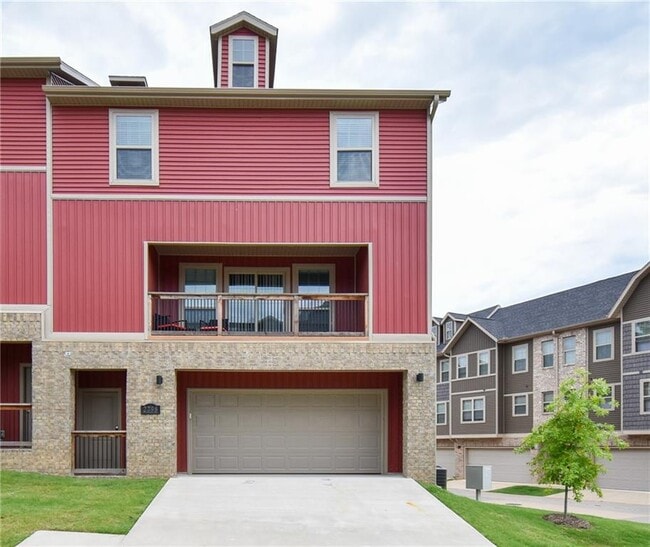 Building Photo - 2798 W Blackstone Crossing Rental