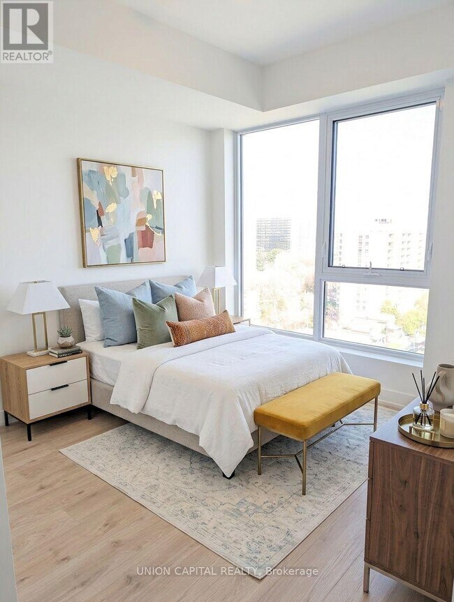 Photo - 2088 James St Unit 1007