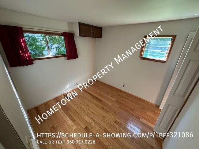Photo - 9706 Hunter Point Rd NW