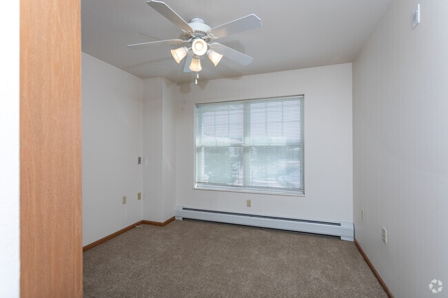 2BR, 1BA