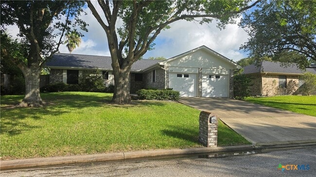 Building Photo - 113 Harbor Dr W