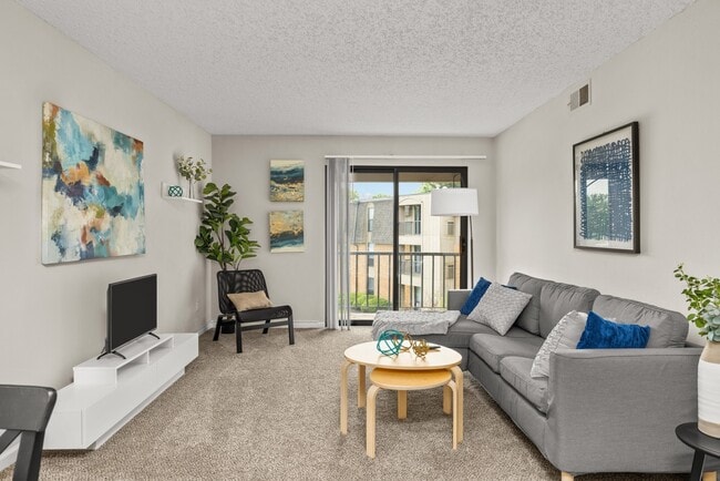 Building Photo - Chesterfield Place Rental