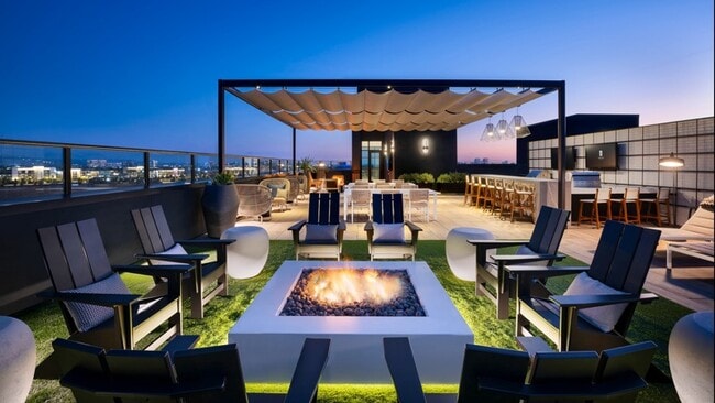 Rooftop Lounge