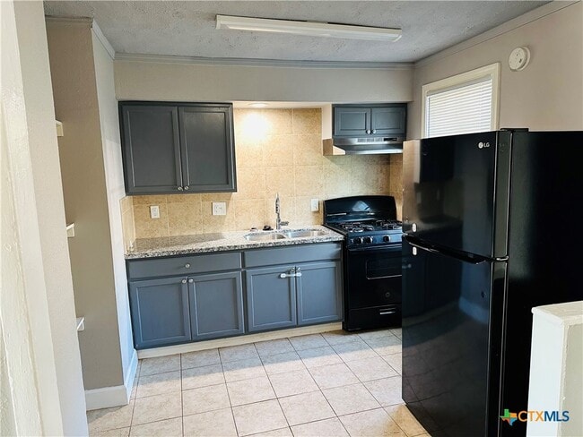 Photo - 2313 1/2 N Louis St