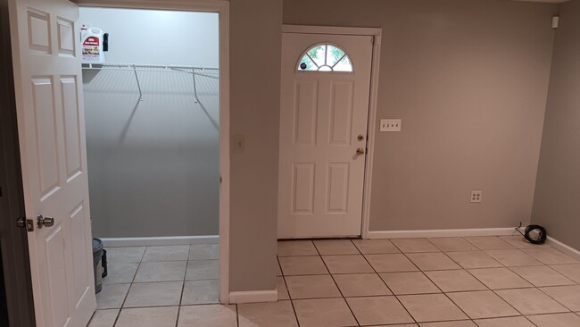 Photo - 1741 Elvan Ave