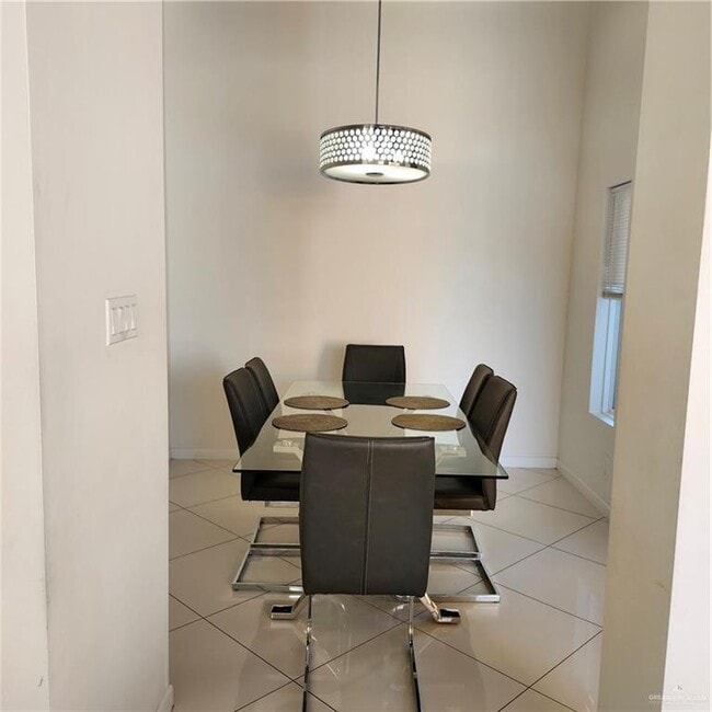 Photo - 19 Quince Ave