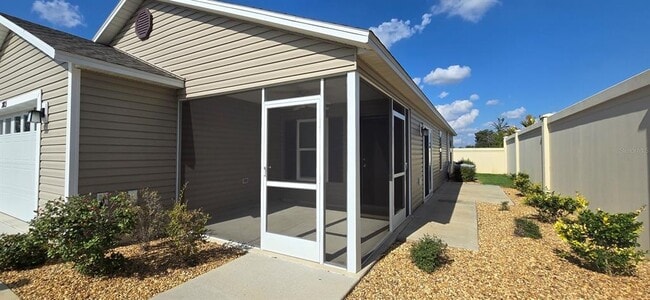 Photo - 2803 Hull Ln