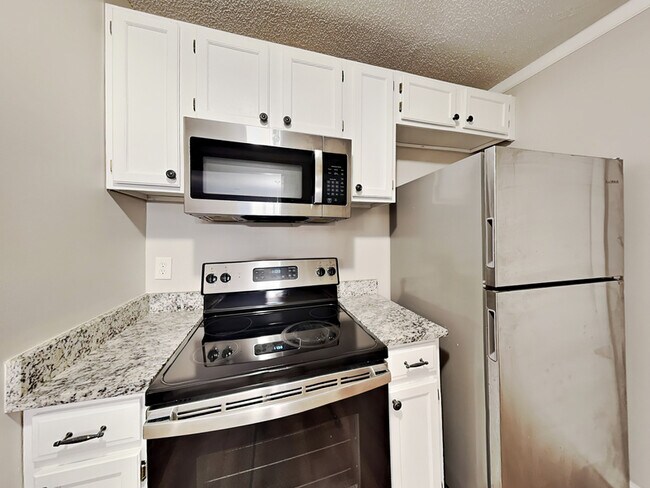 Photo - 3551 Lehigh Way