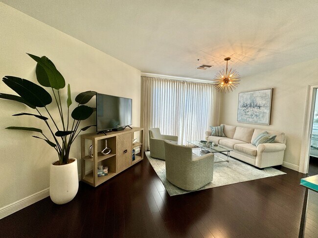 Photo - 365 5th Ave S