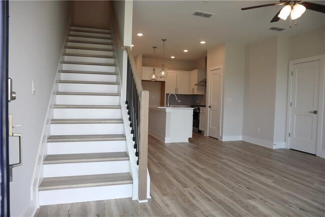 Photo - 692 Urban Grange Wy