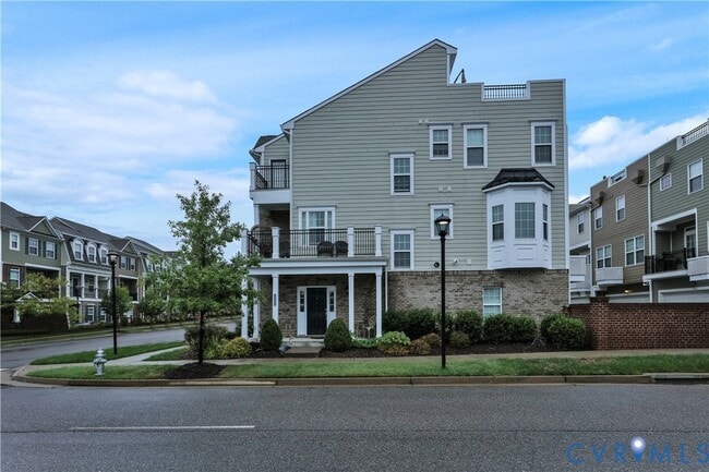 3900 Liesfeld Pl