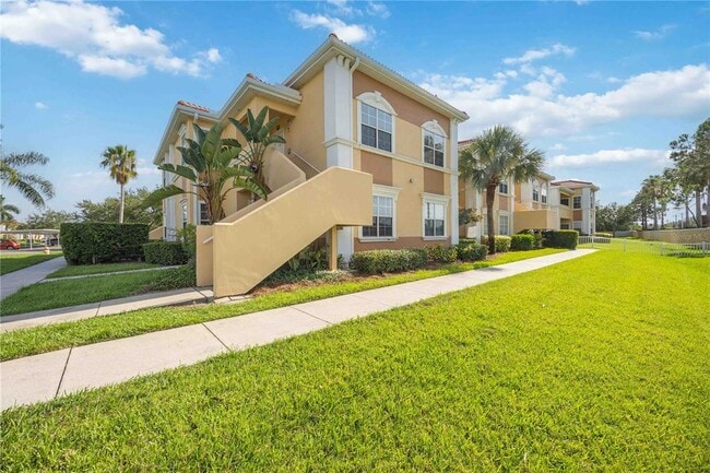 Building Photo - 1195 Villagio Cir Unit 208